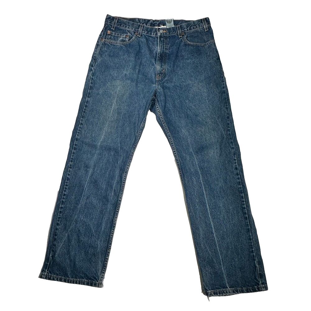 Pre-owned Levi’s 505 Regular Fit men’s jeans in good overall condition with norm